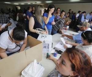 Las corrientes mejor organizadas y dotadas de recursos humanos presentaron planillas completas y son las que participarán en los comicios del domingo.