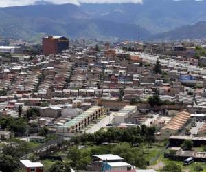 El crecimiento desordenado del área urbana consolidada conformada por Tegucigalpa y Comayagüela se debe detener con planeación de proyectos habitacionales que no superen los 30 metros de pendiente afirman los expertos.