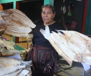 Hay poca cantidad de pescado a la venta en el mercado San Francisco de Comayagua. El producto llega del sur y La Mosquitia.