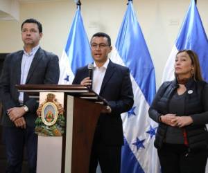 El secretario ejecutivo del Consejo de Ministros, Ebal Díaz, detalló que “hemos logrado que se apruebe una medida extraordinaria del presidente en Consejo de Ministros en aplicación de los artículos 245 numeral 20”. (Foto: El Heraldo Honduras/ Noticias Honduras hoy)