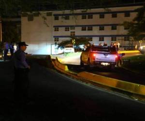 En este vehículo se conducía el ingeniero asesinado delante de su esposa y pequeña hija.