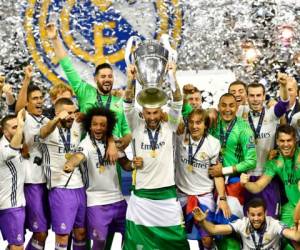 El Real Madrid alzó su Doudécima copa de Europa al vencer 4-1 a la Juventus en Cardiff, Gales (Foto: Agencia AFP)