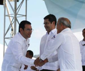 Los presidentes Jimmy Morales, Salvador Sánchez y Juan Orlando Hernández fueron acompañados por sus cancilleres y autoridades de entes de seguridad.
