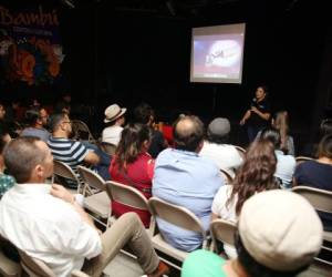 A sala llena se presentaron los cortometrajes ganadores del V Festival Internacional de Cortometrajes.