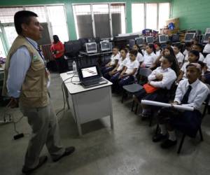 La charla fue impartida por personal de Decoas a los estudiantes de Escuela República de Francias. Foto: Marvin Salgado/EL HERALDO.