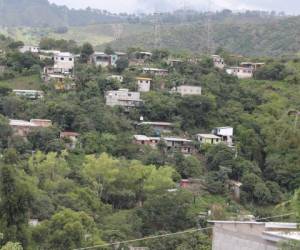 Muchos de los asentamientos se han construido en zonas de alto riesgo en la capital. Foto: Efraín Salgado/EL HERALDO.