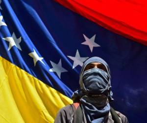 Un mes de protestas se cumplen en Venezuela luego de la polémica medida del Tribunal Supremo de Justicia de asumir las funciones del Parlamento, foto: Agencia AFP.