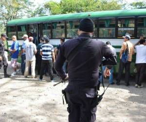 Autoridades de Honduras, Guatemala y El Salvador ejecutan operativos de búsqueda para dar con el paradero de los 10 reos que se fugaron exitosamente de cárcel salvadoreña.