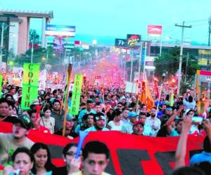 En las calles, la oposición ha exigido un combate frontal contra la corrupción e impunidad.