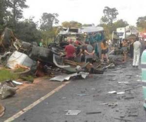 El accidente ocurrió en la mañana en la localidad de Grao Mogol, a unos 600 kilómetros de Belo Horizonte, capital de Minas Gerais.