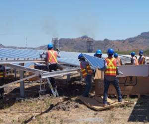 El gobierno de Honduras espera sustituir la generación térmica con energía limpia como la fotovoltaica solar. (Fotos: Verónica Castro)