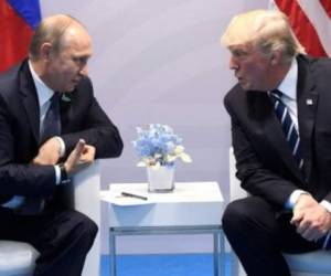 Las relaciones entre los dos países, ya empañadas por los conflictos en el este de Ucrania y Siria, se ven ahora envenenadas por las acusaciones de injerencia rusa durante las elecciones presidenciales en Estados Unidos, que Washington está investigando.