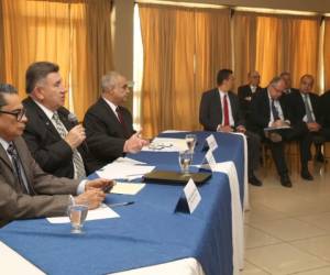 Manuel Bautista, presidente del Banco Central de Honduras, detalló la revisión del Programa Monetario 2017/2018.