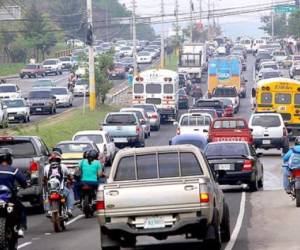 El paro del transporte público generó un enorme congestionamiento en varias zonas de la capital. Tegucigalpa.