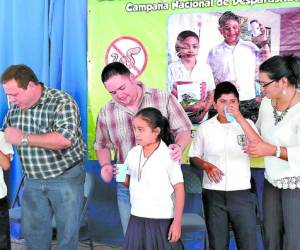 En la escuela Francisco Morazán, de Santa Bárbara, dio inicio la campaña.