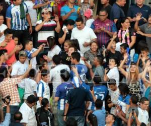 Como una concentración del Pac calificó Nasralla su encuentro con los aficionados antes del duelo donde triunfo la Bicolor, foto: El Heraldo.