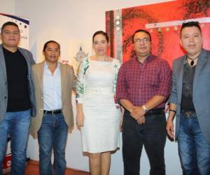 Cinco de los artistas que integran Honduras Artística al Descubierto: Medardo Cardona, Darwin Mendoza, Pilar Leciñena, Andrés Mejía y Rubén Salgado.