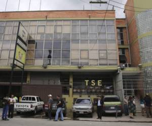 La sede de la Unidad queda contiguo al edificio del TSE.