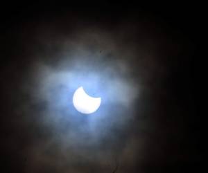 Aquí el eclipse fue parcial y no total, como en otros países.