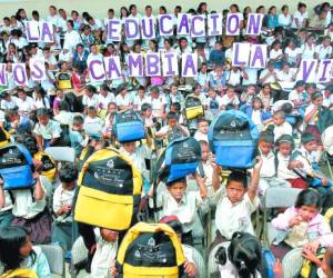 Los niños del Centro Básico Santa Teresa de Jesús, de la Nueva Capital, están conscientes de que “la educación nos cambia la vida”.