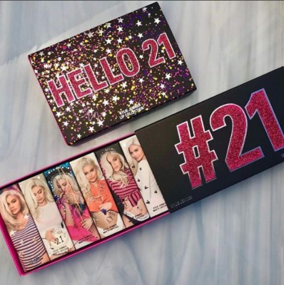 Así luce 'Hello 21” la nueva edición de cosméticos de Kylie Jenner