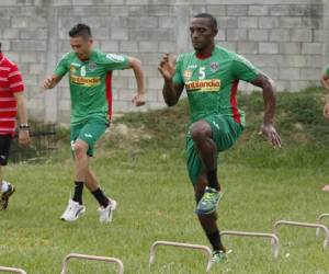 Carlos Palacios y Jairo Puerto durante el entrenamiento.