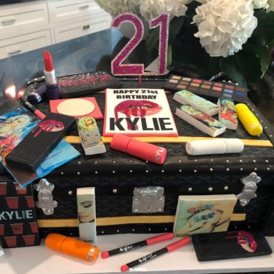 FOTOS: Así celebró Kylie Jenner su cumpleaños 21