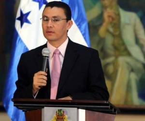 El secretario ejecutivo del Consejo de Ministros, Ebal Díaz, habló en conferencia de prensa este martes.