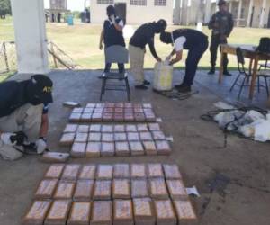 Desde tempranas horas, autoridades hondureñas ejecutan en varias zonas la 'Operación Pegaso' en busca de personas ligadas al narcotráfico. Fotos: Ministerio Púlico.