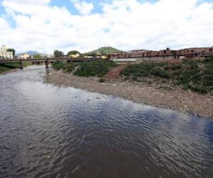 El río Choluteca divide a Tegucigalpa de Comayagüela.