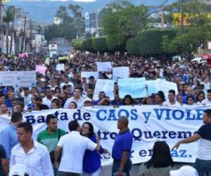 Varios candidatos a diputados del PN respaldaron este viernes la marcha por la fe y la esperanza en Honduras.