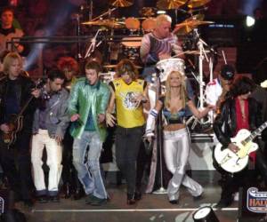 En 2001 Aerosmith compartió escenario con ’N Sync y Britney Spears.