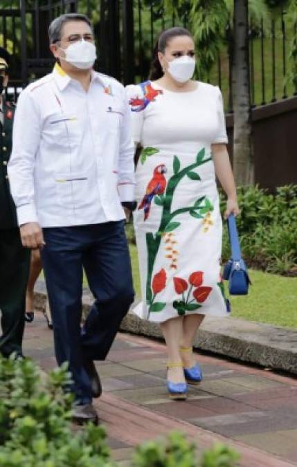 Trajes hechos por manos lencas lució la pareja presidencial de Honduras (FOTOS)