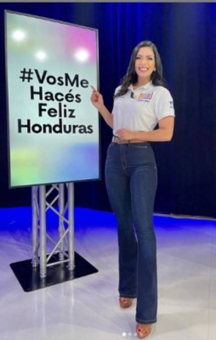 Así lucieron las bellas presentadoras hondureñas en el Bicentenario