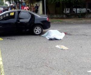 El abogado Ronmel Fernando Vivas fue asesinado este miércoles en el barrio Medina de San Pedro Sula.