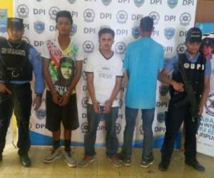 Aarón Omar Acosta Cruz (22), Carlos Alberto Lagos Zambrano (19) y un menor de edad son los detenidos.