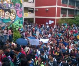 Un grupo de universitarios mantuvo una toma de instalaciones y asambleas informativas durante casi tres semanas en la UNAH, foto: Archivo EL HERALDO.