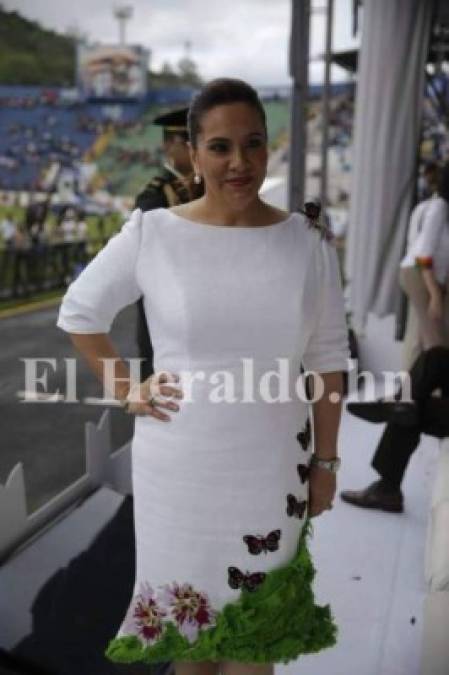 La imagen y los vestidos de Ana García Hernández, la primera dama de Honduras