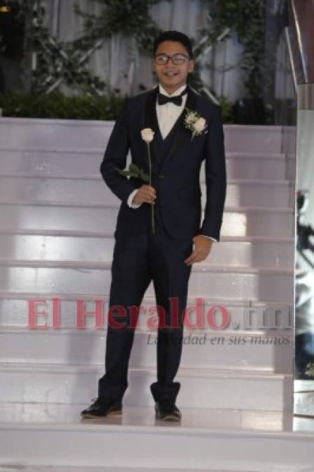 Los seniors 2019 DelCampo School lucieron elegantes y glamurosos en su Prom (Parte II)