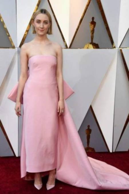 Los vestidos más feos de los premios Oscar 2018; muy estrafalarios