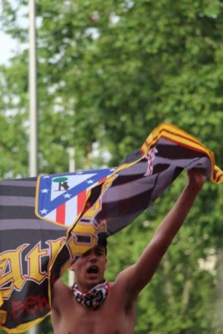 El Heraldo celebró en Neptuno con el Atlético de Madrid su título de la Europa League