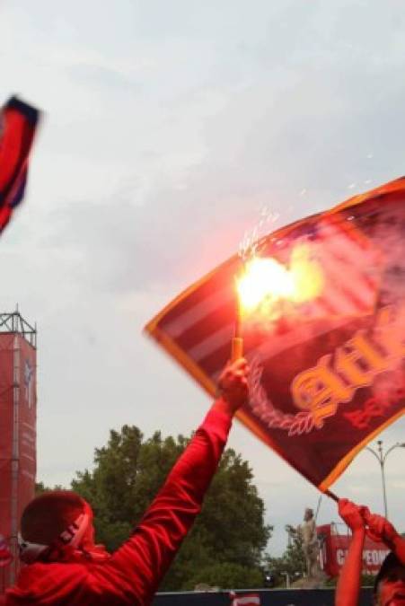 El Heraldo celebró en Neptuno con el Atlético de Madrid su título de la Europa League