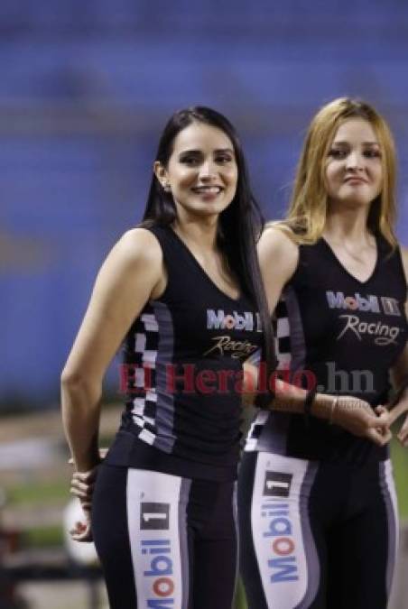 FOTOS: Bellas mujeres en la fecha 2 del Clausura