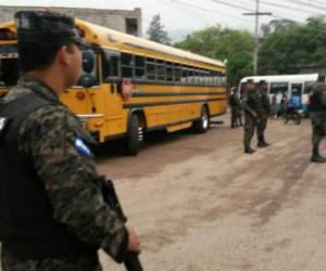 Presencia militar esta mañana en las principales terminales de buses de la capital de Honduras en el marco de la operación 'Tornado'.