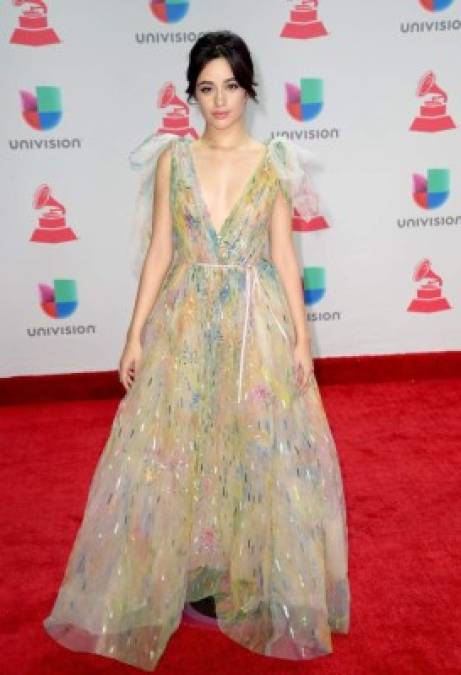 Los vestidos más sexys y provocativos de los Latin Grammy 2017