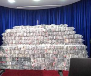 El decomiso se suma a los 950 kilos de cocaína incautados el miércoles y los 772 incautados el jueves, siempre en aguas del Pacífico. (Foto: AFP/El Heraldo Honduras/ Noticias de Honduras)