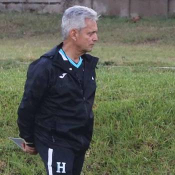 El técnico colombiano Reinaldo Rueda no ha querido dar nombres, pero si detalló que son varios los que están con molestias