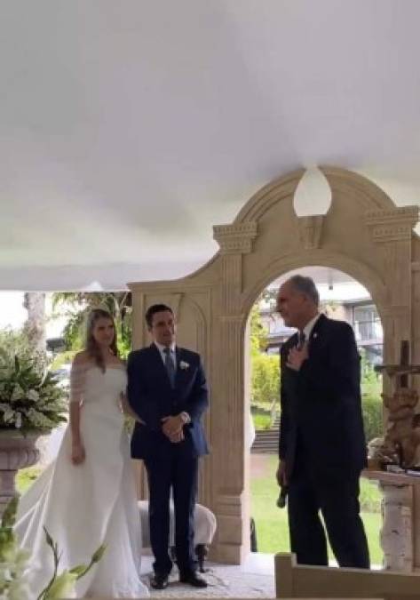 Romanticismo e invitados especiales: así fue la boda de Kilvett Bertrand y María Andrea Matamoros