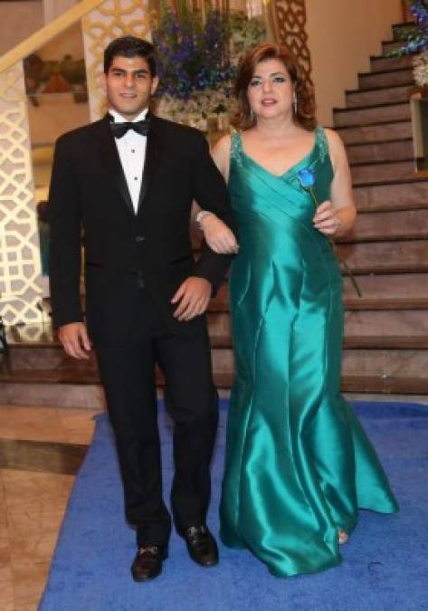 Prom 2017: El lado masculino en la elegante noche de la Escuela Americana