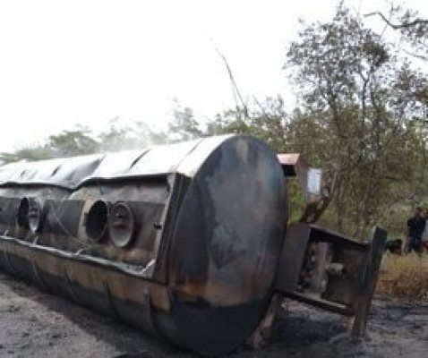 Las imágenes más impactantes de la explosión de camión cisterna en Colombia